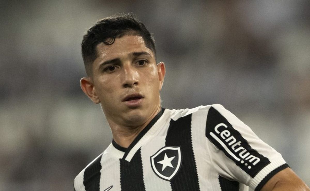 savarino se valoriza no mercado, mas botafogo garante permanência