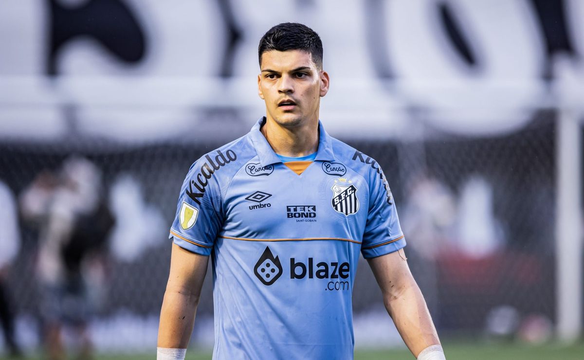 gabriel brazão quase não entrou em campo pelo santos na vitória contra o ceará