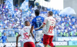 cruzeiro pressiona o rb bragantino e poderia ter goleado na arena independência