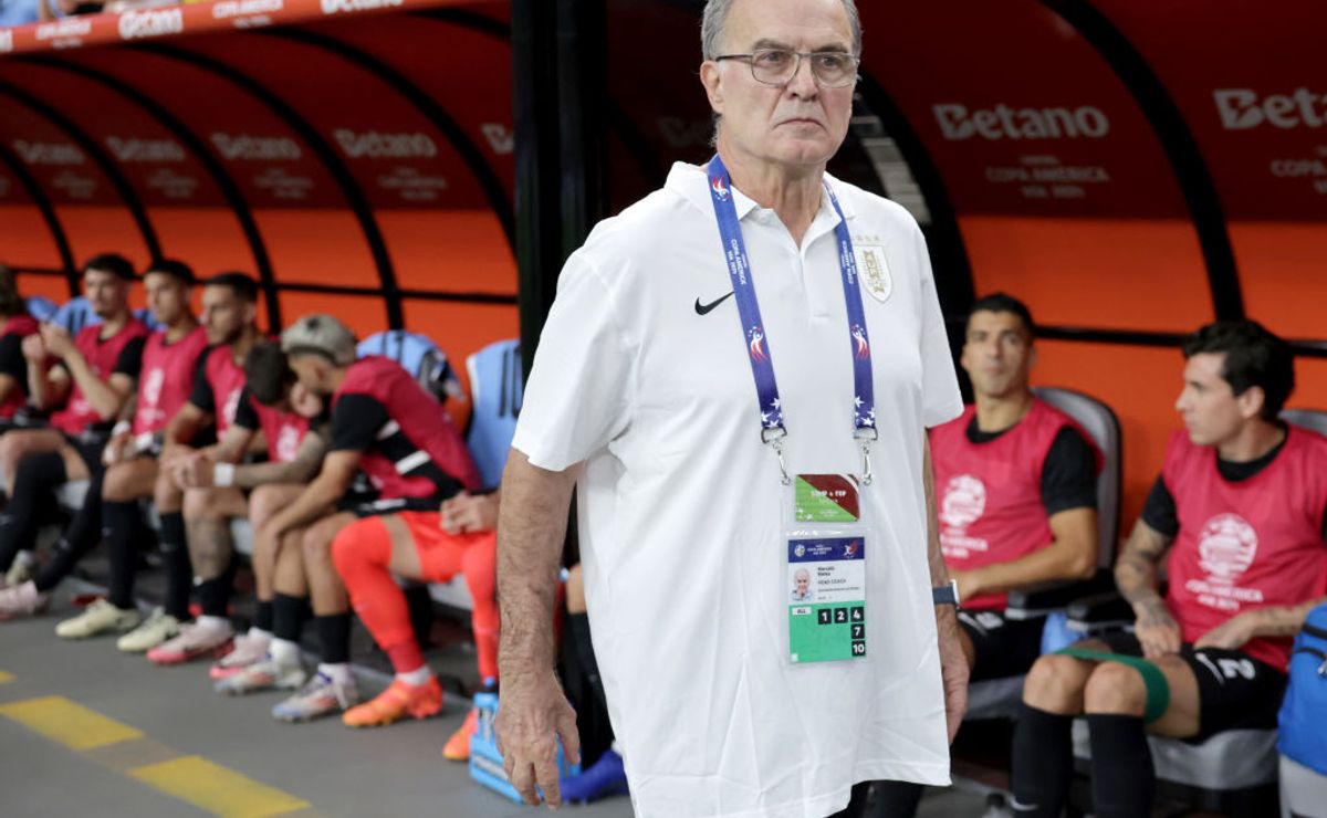 uruguai defende 10 anos invicto diante da colômbia