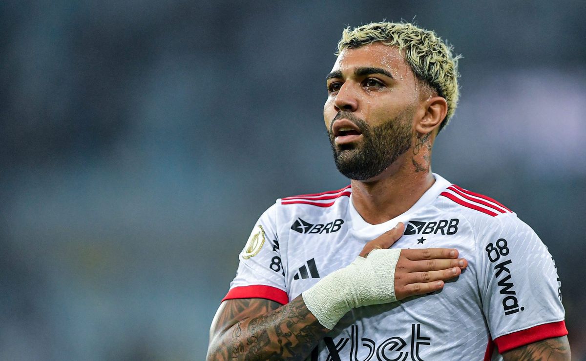 em fim de contrato com flamengo, gabigol é elogiado pelo tite: "presença de área"