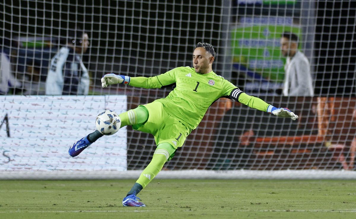 ex real madrid e psg, keylor navas deve ser anunciado pelo monza, da itália