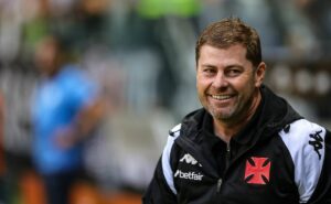 vasco de rafael paiva se apoia em retrospecto para duelo contra o atlético go pela copa do brasil