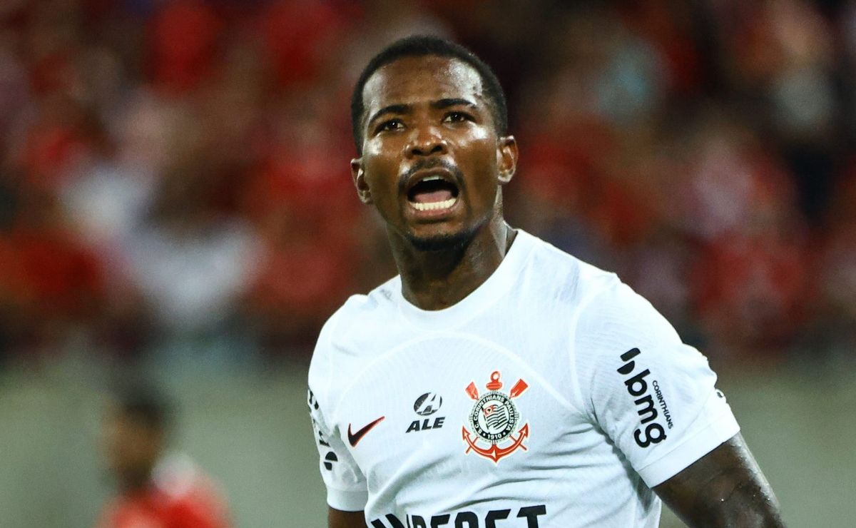 cacá, do corinthians, é criticado por casagrande após xingamentos: "uma grosseria, baixaria"