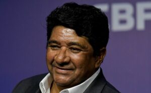 cbf de ednaldo rodrigues escolhe árbitro 'novato' para flamengo x atlético go 
