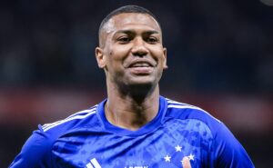 walace estreia pelo cruzeiro e revela fator fundamental para a vitória: “ficou muito óbvio”