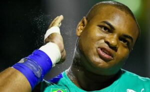 olimpíadas de paris: welington maranhão se classifica no arremesso de peso e comemora