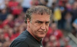 santos emenda sequência de oito jogos sem perder e iguala série dos tempos de cuca