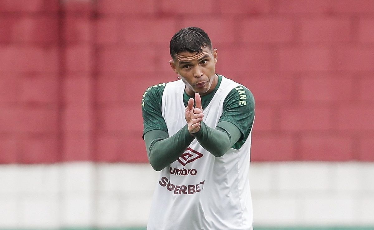 thiago silva pode estrear e fluminense ganha reforços para partida contra o cuiabá