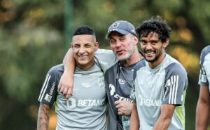 atlético tem aproveitamento de mais de 70% com scarpa e arana em campo sob o comando de milito