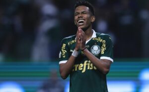 lesão de estêvão preocupa? veja como o palmeiras está lutando pelo retorno do atacante