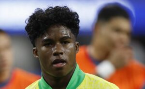 endrick valoriza jogadores do brasil após eliminação e atacante é criticado: "surreal"