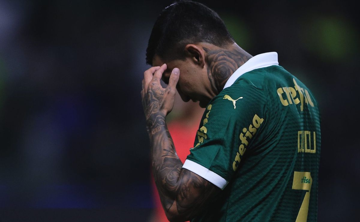 palmeiras joga mal e perde para o vitória em casa; confira as notas