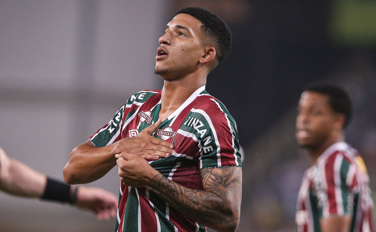 kauã elias expõe elenco e leva bronca no vestiário do fluminense; entenda