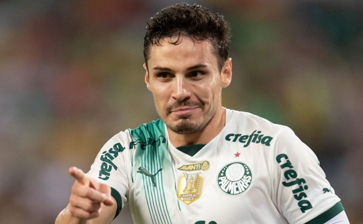 neto diz que raphael veiga, do palmeiras, joga mais que paquetá: "É uma vergonha"