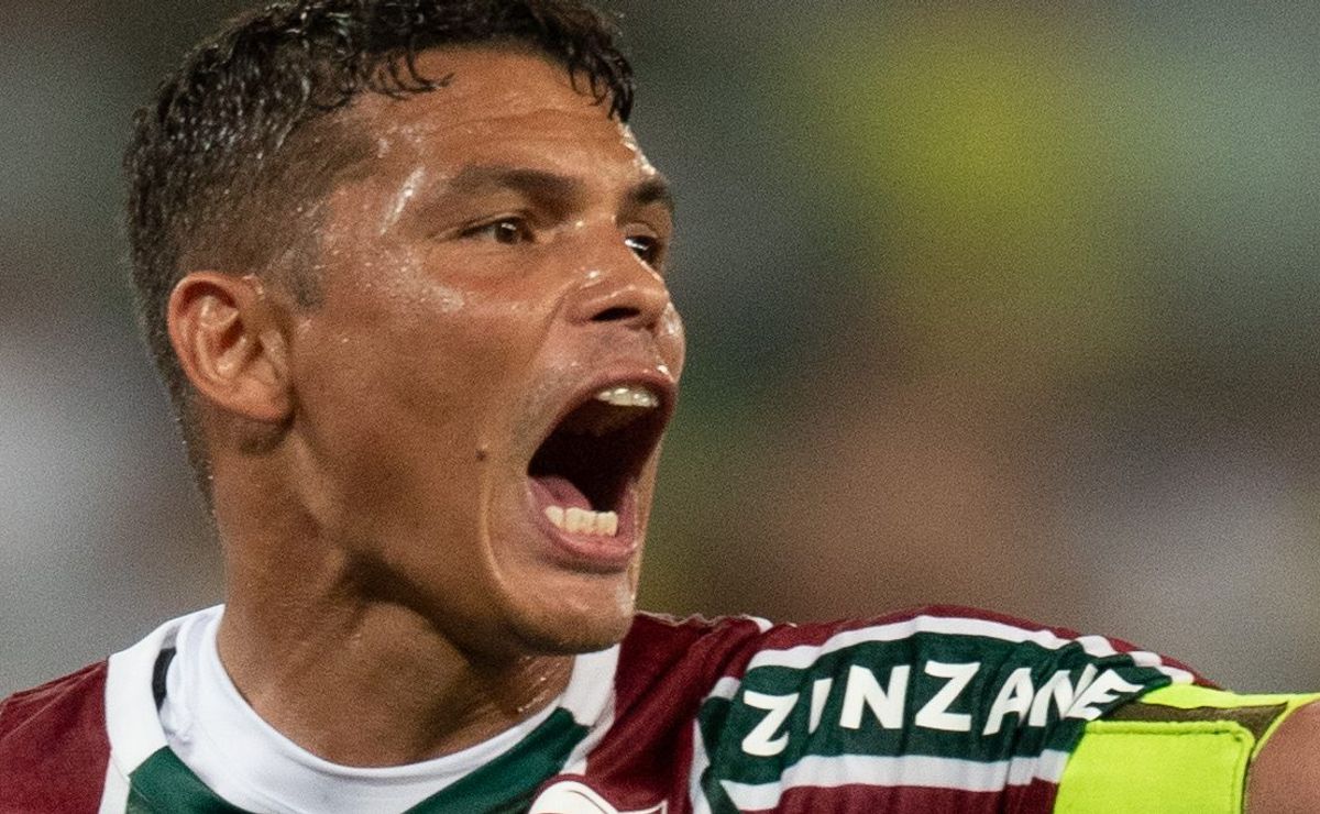 thiago silva aguarda decisão sobre companheiro de zaga no fluminense: mano tem 6 opções