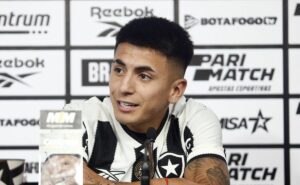 thiago almada foi apresentado ao botafogo, porém data de estreia é uma incógnita