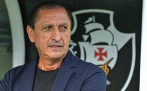 corinthians precisa engrenar sequência de vitórias no final do 1º turno para sair do z 4; veja os adversários