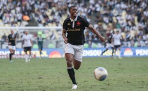 vasco utilizou 21 jogadores da base nessa temporada