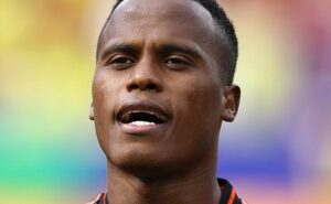 saída de jhon arias: fluminense não aceita e tenta convencer colombiano a mudar de ideia