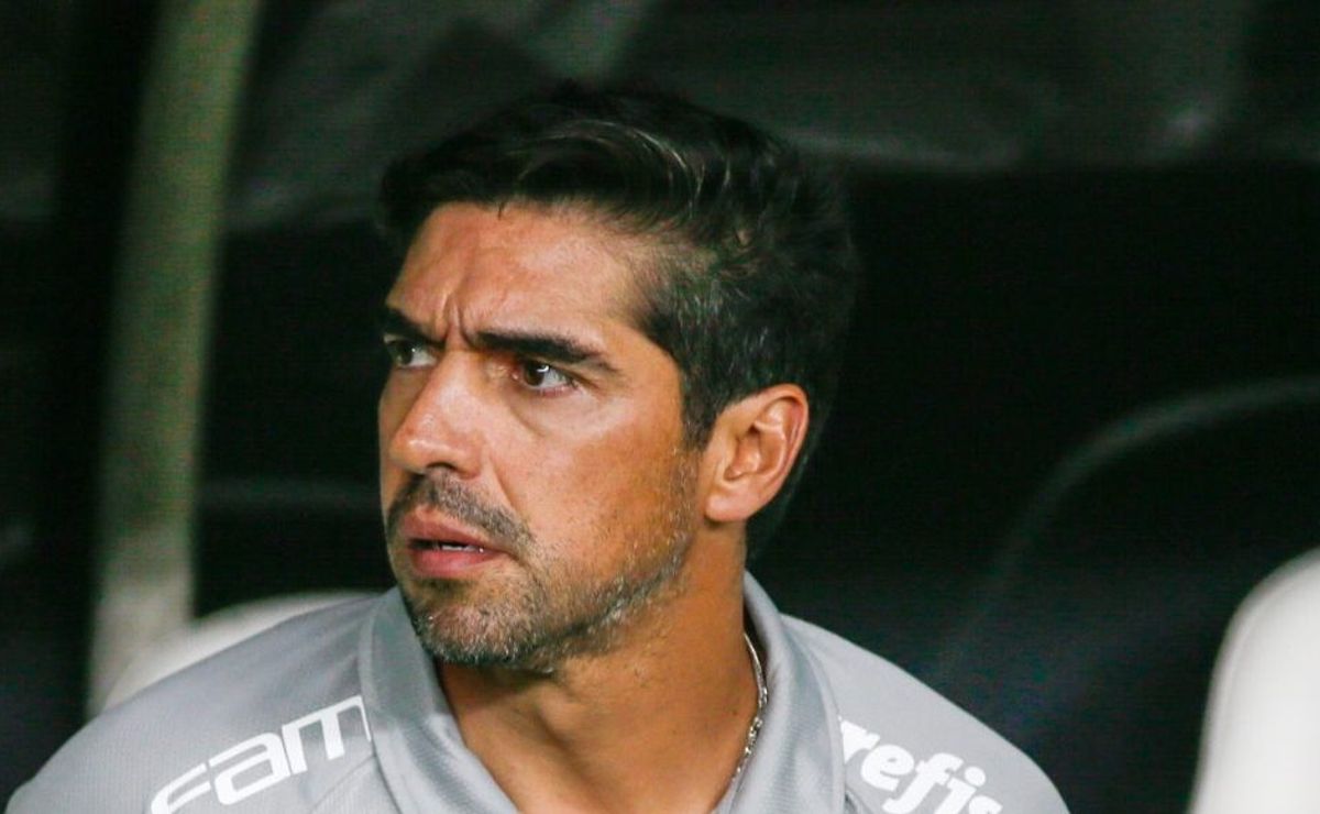 abel ferreira cita o flamengo na coletiva para explicar sobre investimentos: "façam as contas e vejam"