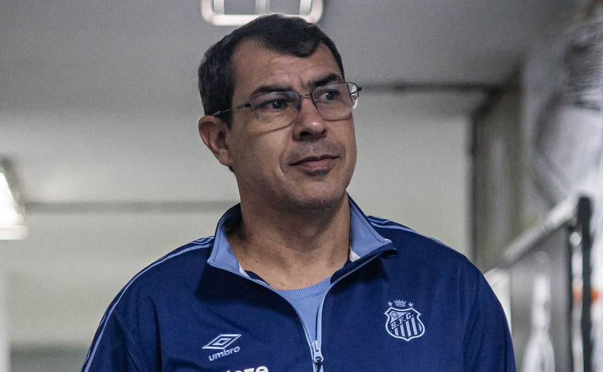 fábio carille recebe comunicado e péssima notícia é divulgada no santos logo após vitória na série b