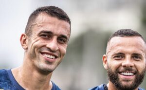 corinthians quer contratar joão schmidt, do santos; empresário é o mesmo de carille