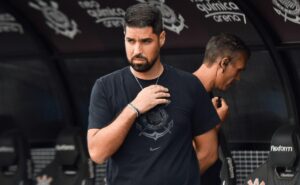 veja as odds para rebaixamento do corinthians após demissão de antónio oliveira