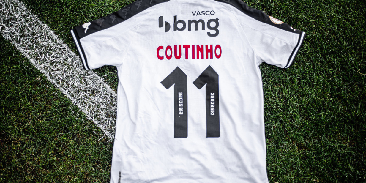 r10 score patrocina futebol do vasco para expor marca nos números da camisa