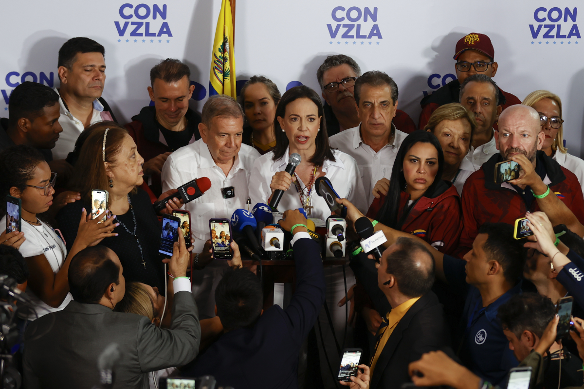 venezuelan opposition claims maduro stole the election