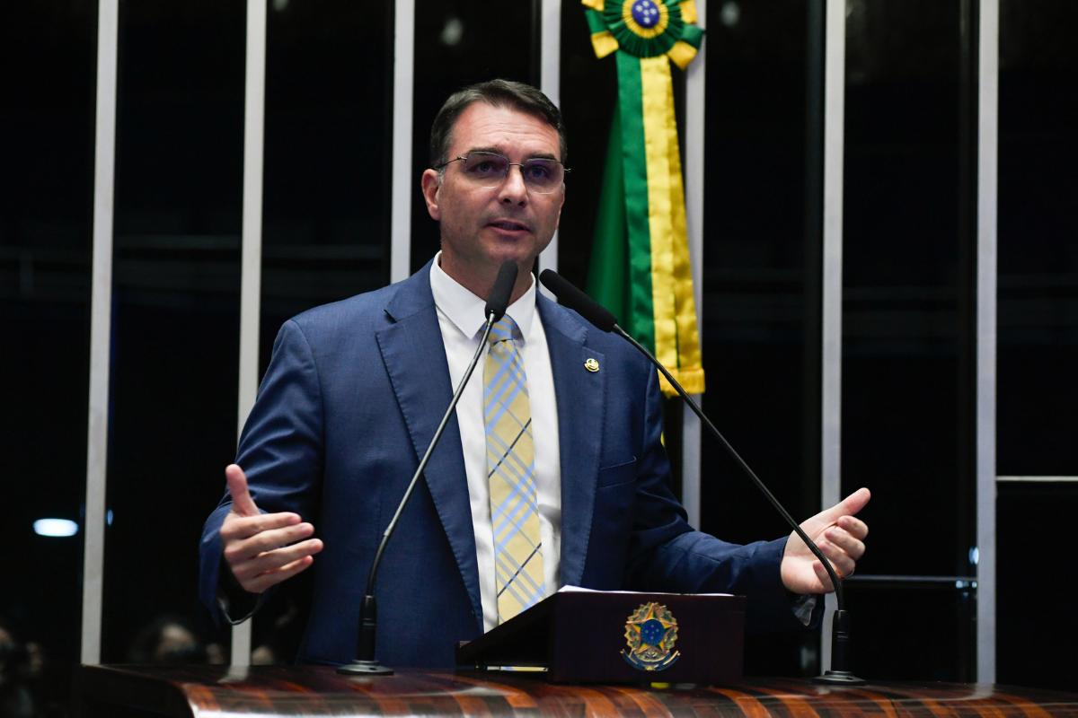 flávio bolsonaro revises controversial coastal land bill