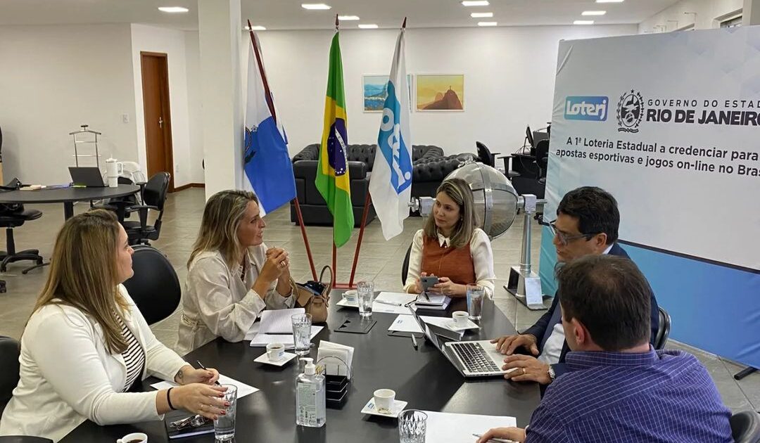 representante da bmm testlabs visita a sede da loterj