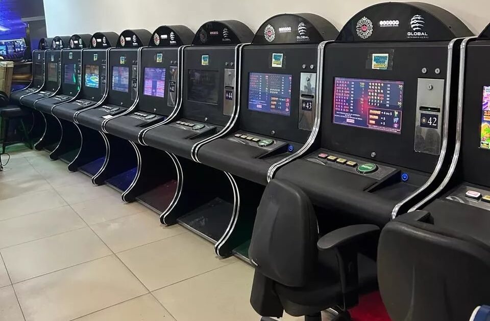 dois cassinos irregulares são fechados pela polícia civil em patos (pb)