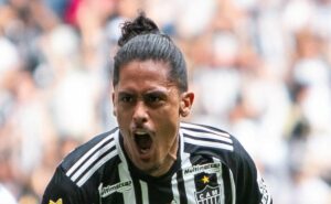 vasco e atlético mg se acertam por maurício lemos; pedrinho aguarda resposta do zagueiro