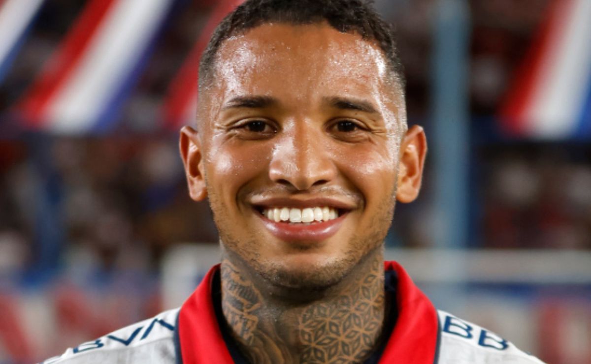 morre juan izquierdo, zagueiro do nacional que teve arritmia em jogo contra o são paulo