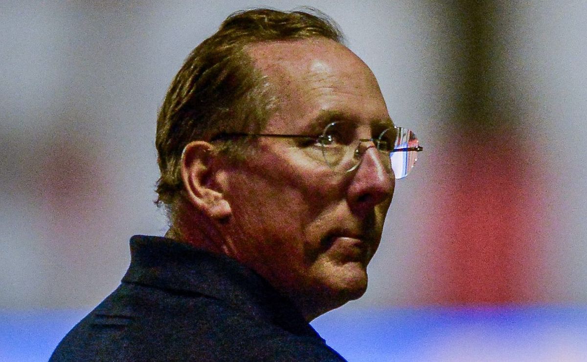 textor passa por sérios problemas no lyon e informação chega ao botafogo