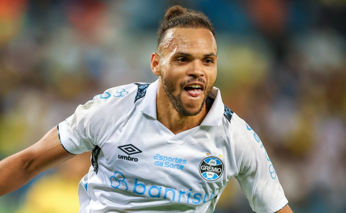 braithwaite faz análise no grêmio após estreia com gols pelo brasileirão