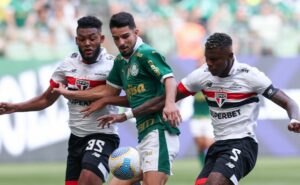 palmeiras vence são paulo com gol milagroso de flaco