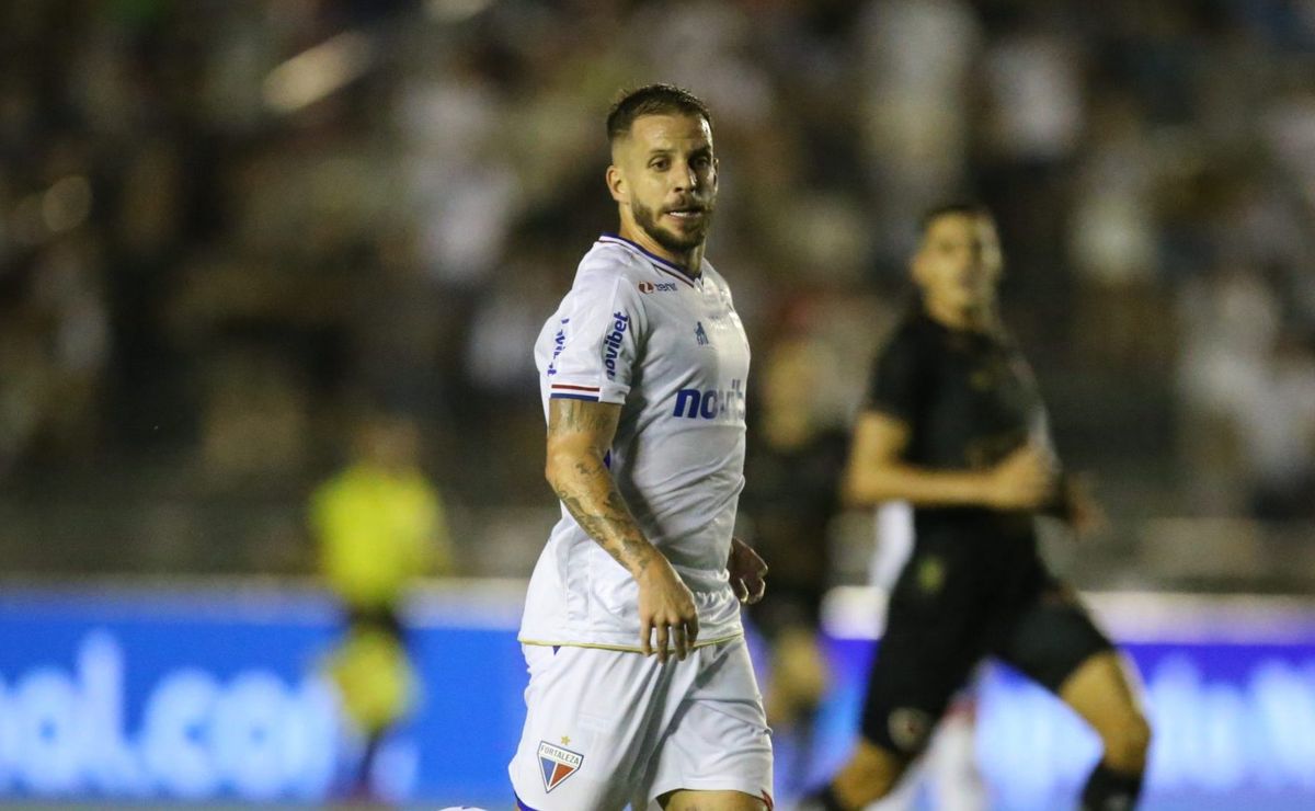 volante do fortaleza, lucas sasha projeta duelo contra o corinthians: “sabemos das dificuldades”