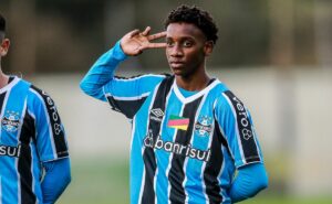 grêmio tem plano para utilizar gabriel mec em meio as negociações com chelsea 