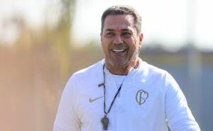 luxemburgo aplaude de pé: talles magno brilha na estreia e conquista o ex técnico do timão