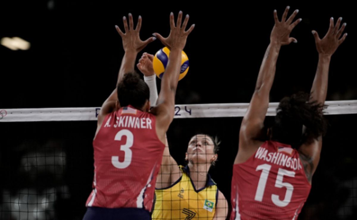 olimpíadas 2024: brasil luta, mas perde dos eua na semifinal e adia sonho do tri no vôlei feminino