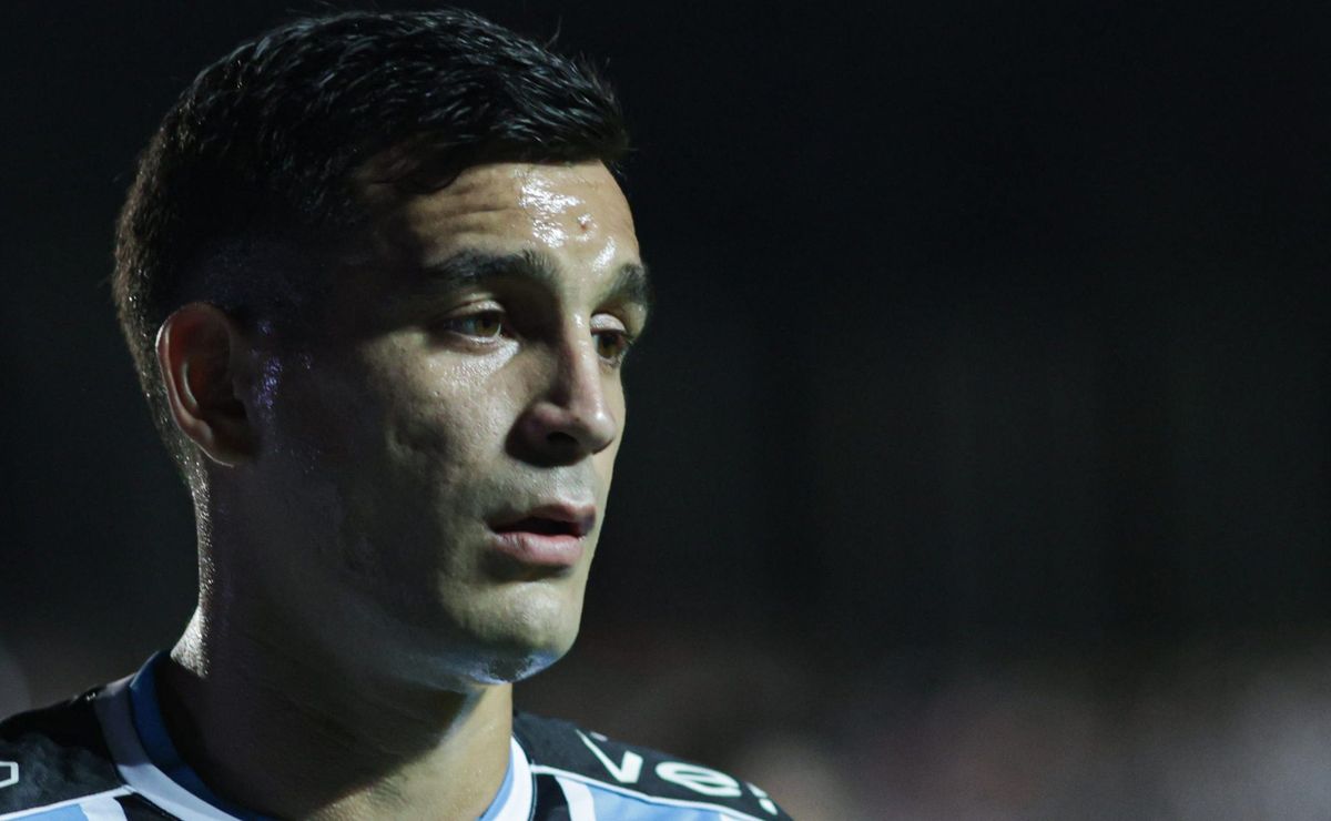 grêmio envia resposta oficial após oferta por cristaldo e nega empréstimo ao huracán, da argentina