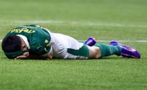 marcos rocha tenta consolar, mas drama de flaco lópez no palmeiras repercute após queda na libertadores