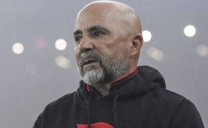 sampaoli aceita assinar contrato e avisa cruzeiro sobre data para fechar sendo em 2025 
