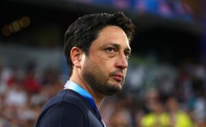 arthur elias faz comentário sobre retorno de marta e revela “não definimos a escalação ainda”