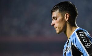 saída de pavón no grêmio na equipe titular é cravada após duelo contra fluminense: “banco”
