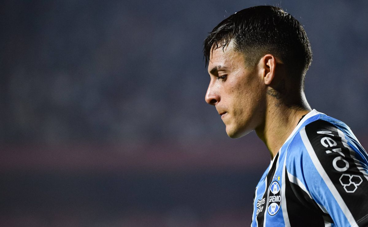 saída de pavón no grêmio na equipe titular é cravada após duelo contra fluminense: “banco”