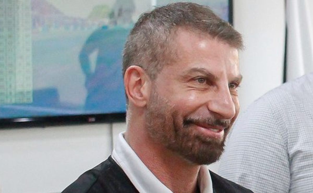 pedrinho faz última tentativa para anunciar grande reforço e conta com ajuda de benjamin garré