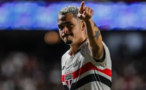 luciano se declara ao são paulo e busca libertadores: “me aposentaria”